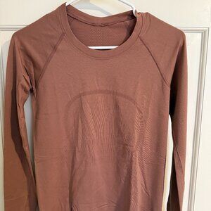 Swiftly Tech Long-Sleeve Shirt 2.0 Hip Length